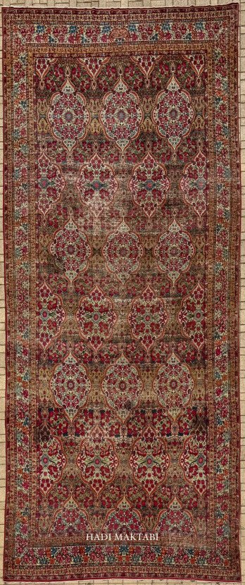 𝐇𝐨𝐬𝐬𝐞𝐢𝐧 𝐊𝐞𝐫𝐦𝐚𝐧𝐢 𝐃𝐚𝐭𝐞𝐝 𝐏𝐚𝐥𝐚𝐜𝐞 𝐂𝐚𝐫𝐩𝐞𝐭